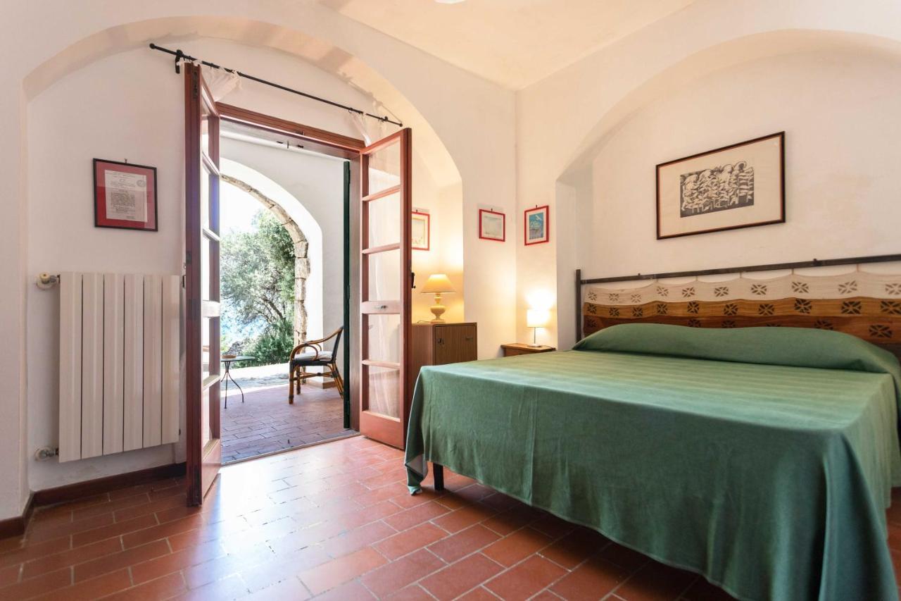Il Posto Delle Fragole Bed & Breakfast Castro  Dış mekan fotoğraf