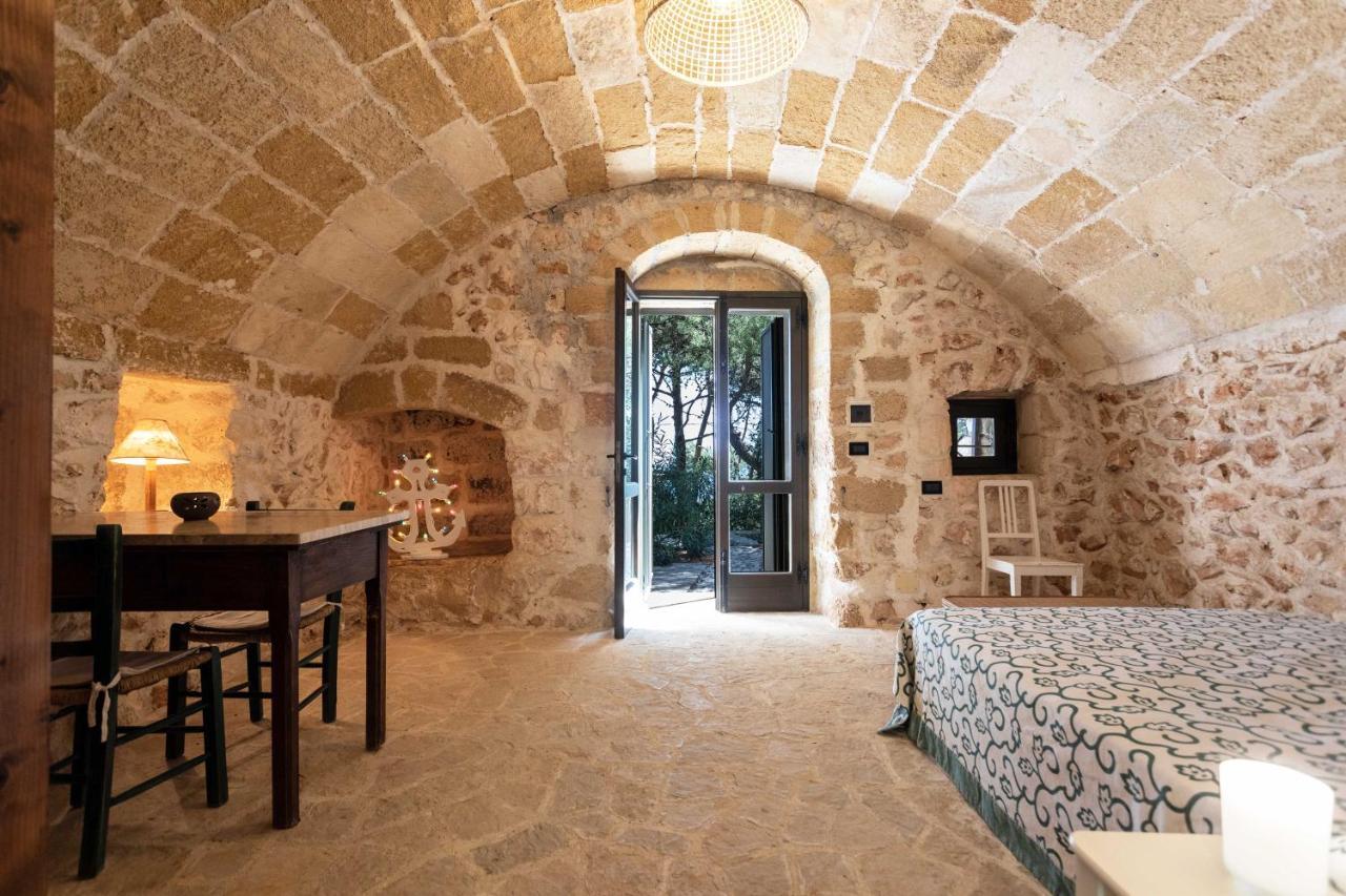 Il Posto Delle Fragole Bed & Breakfast Castro  Dış mekan fotoğraf